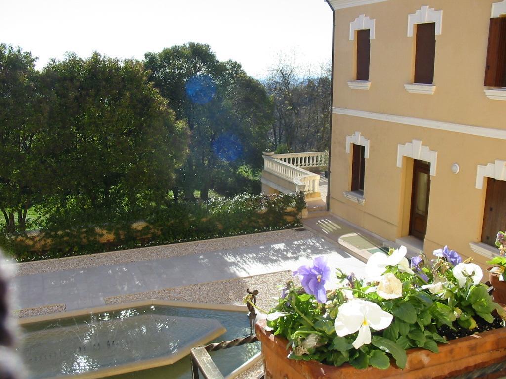 Villa Scalabrini Crespano del Grappa Exterior foto
